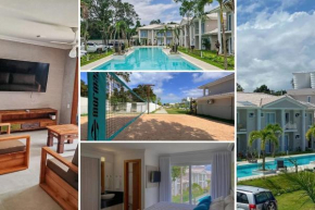 Casa em condomínio a 200m da praia em Arraial D'ajuda, com 3 suites, sala climatizada, área gourmet privativa, Internet 300MBPS, condomínio com piscinas adulto e infantil, sauna, quadra de beach tenis